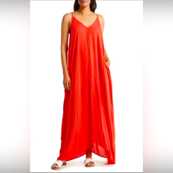 NWT Lovestitch Flowy, Maxi Dress or Pool Cover-up with pockets - Picture 2 of 3